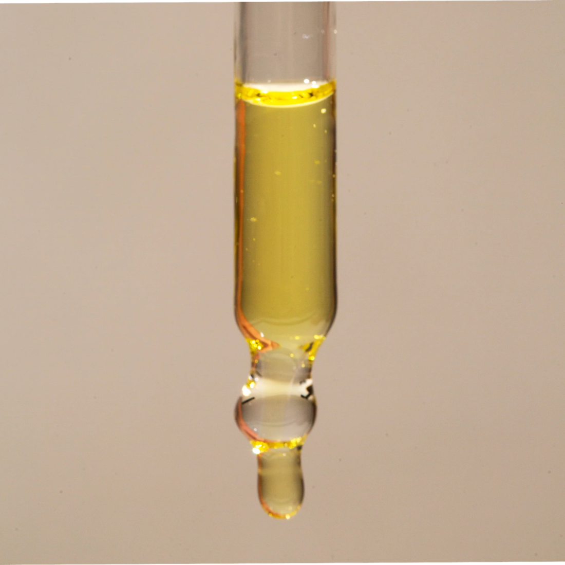 Kurgirohuõli: Kuiva naha elustaja ja naha nooruslikkuse taastaja