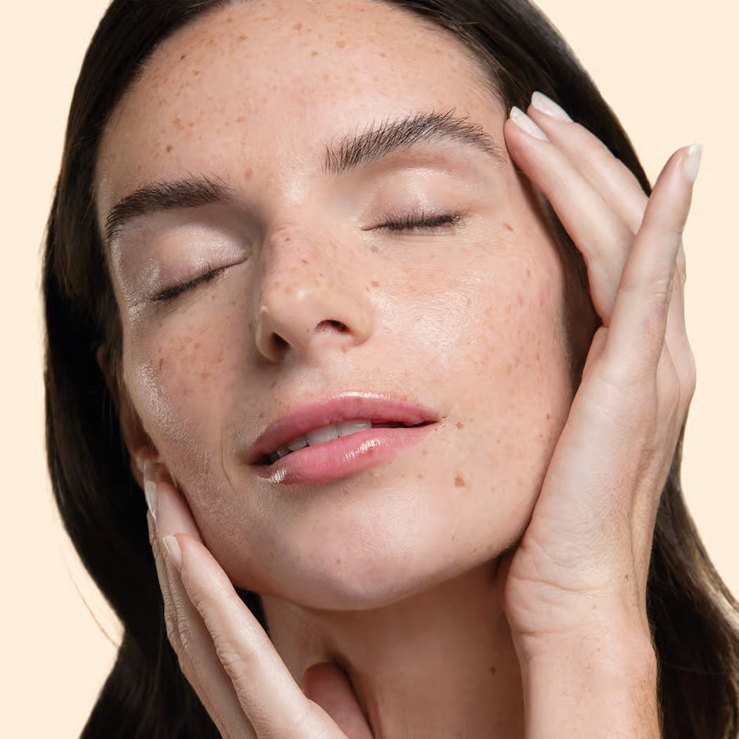 HYDRA-BOOST Face Serum